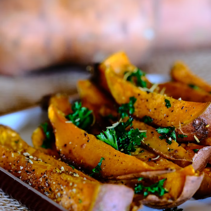 Süßkartoffel Pommes mit Zimt und Muskatnuss aus dem Duronic AF34 Airfryer