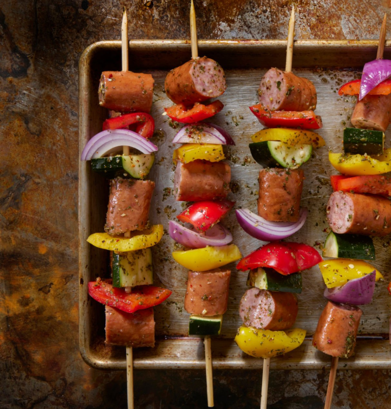 Würstchen am Spieß im Duronic AF34: Schnell, Knusprig und Super Lecker