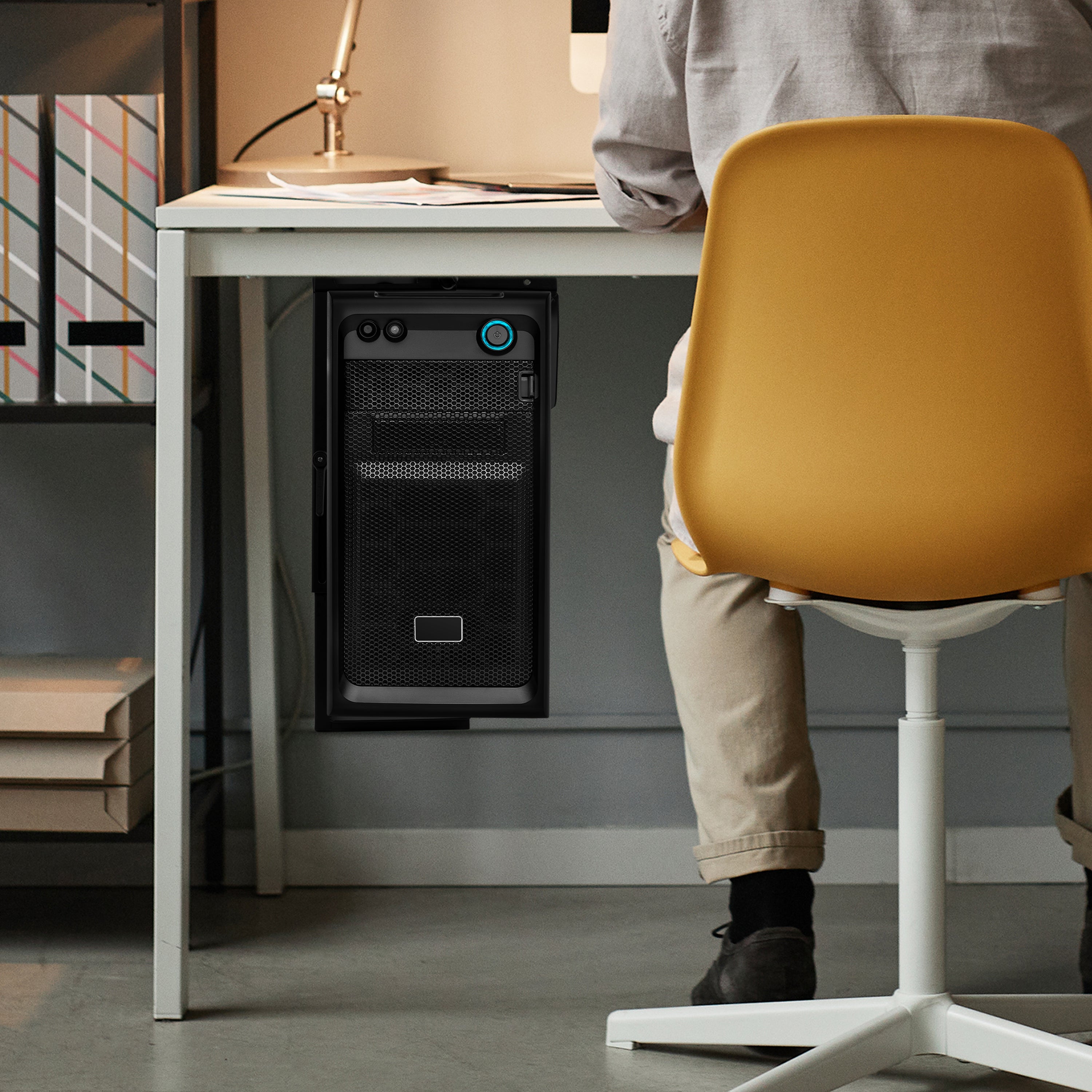 Duronic DMHD1 PC Halterung Beispiel Schreibtischinstallation