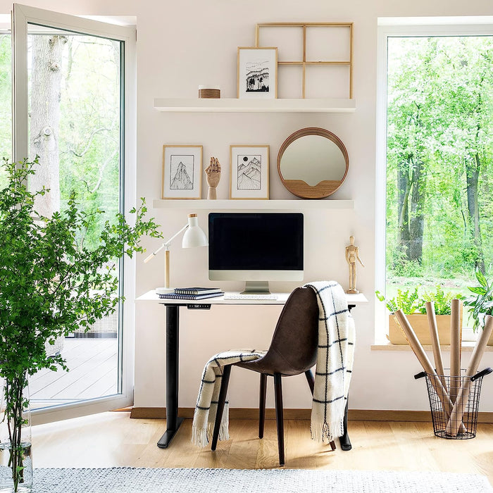 Duronic TM61 BK Tischgestell Beispielbild am Fenster
