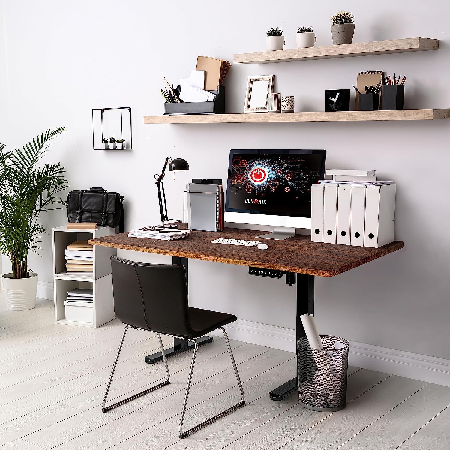 Duronic TT120 WT Tischplatte Beispiel Schreibtisch im Wohnzimmer