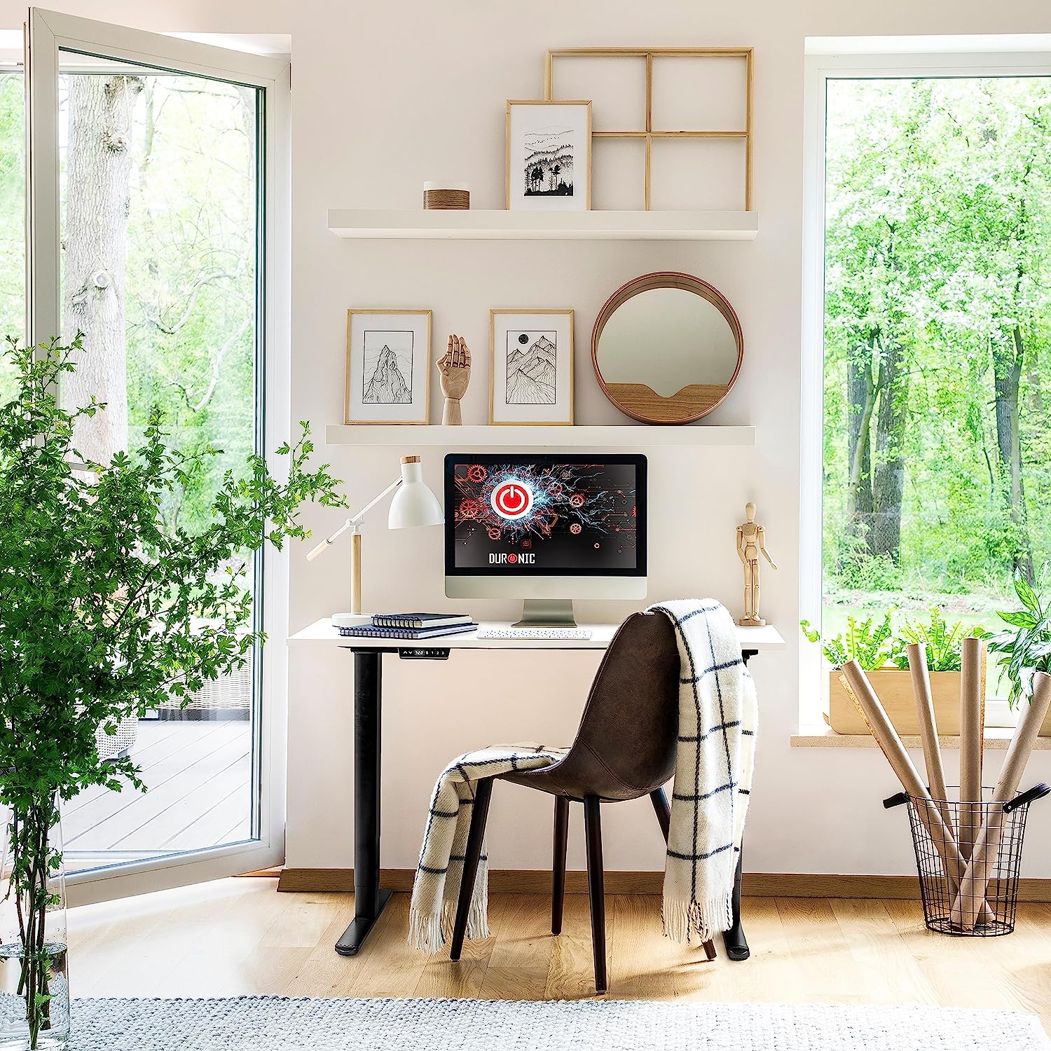 Duronic TT160 WE Tischplatte Beispiel Schreibtisch im Wohnzimmer